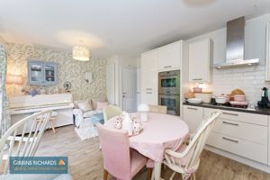 Kitchen/Diner- click for photo gallery